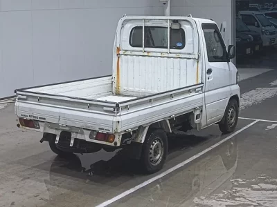 Nissan CLIPPER TRUCK