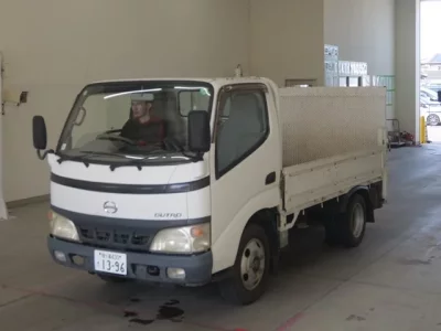 Hino DUTRO
