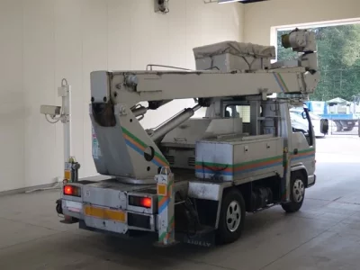 Isuzu ELF