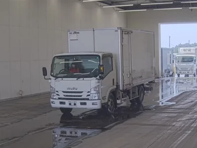 Isuzu ELF