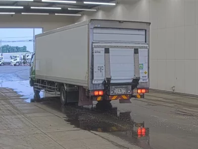 Mitsubishi FUSO FIGHTER