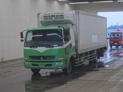Mitsubishi FUSO FIGHTER