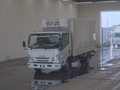 Isuzu ELF