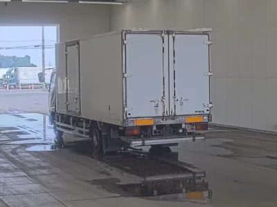 Mitsubishi FUSO FIGHTER