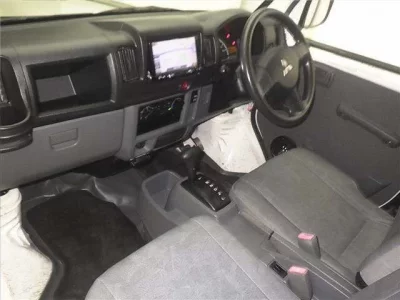 Mitsubishi MINICAB TRUCK