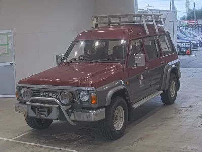 Nissan SAFARI