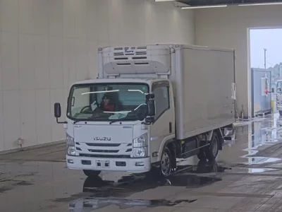 Isuzu ELF