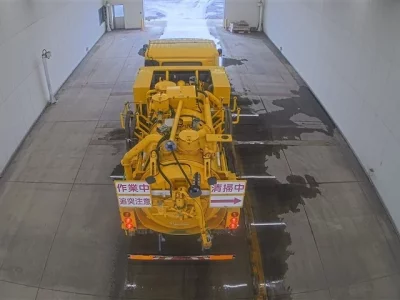 Nissan TRUCK