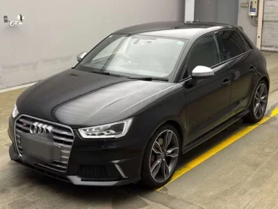 Audi S1