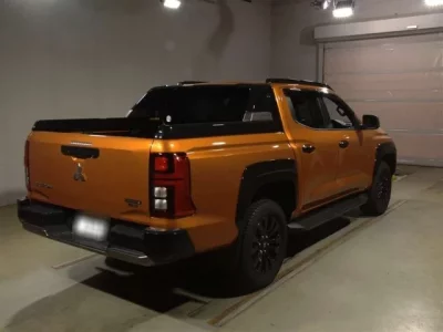 Mitsubishi TRITON