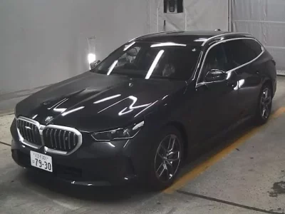 BMW i5