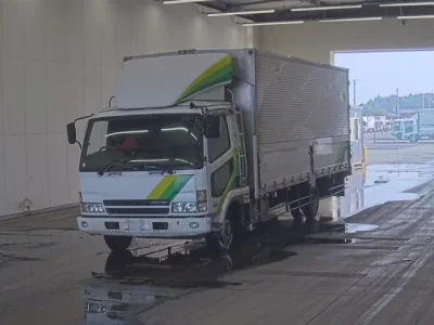 Mitsubishi FUSO FIGHTER