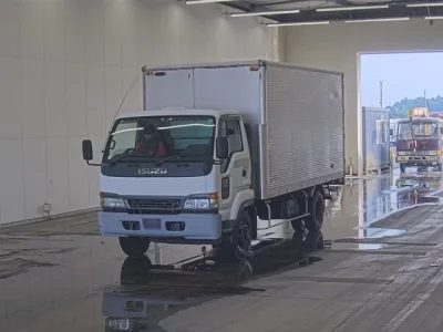 Isuzu JUSTON