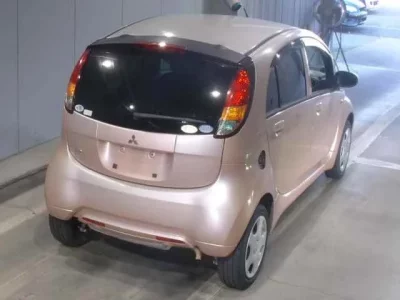 Mitsubishi I