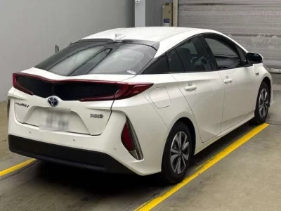 Toyota PRIUS PHV