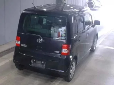 Toyota PIXIS SPACE