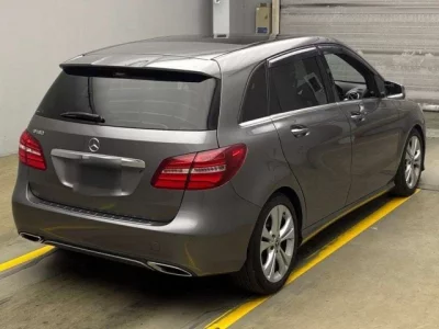 Mercedes-Benz B CLASS
