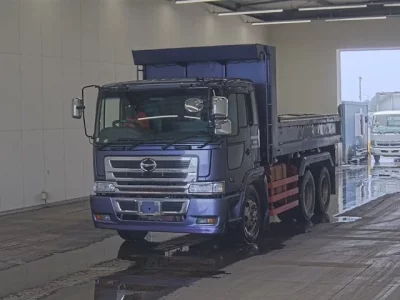 Hino TRUCK