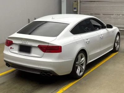 Audi S5
