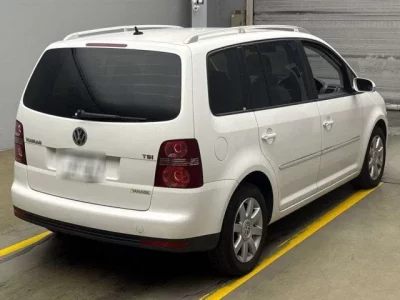 Volkswagen GOLF TOURAN