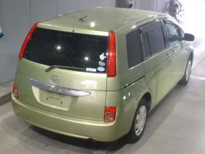 Toyota ISIS