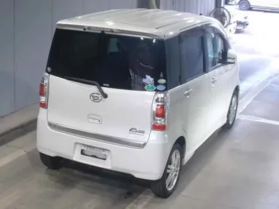 Daihatsu TANTO EXE