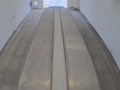 Nissan TRUCK