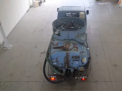 Nissan TRUCK