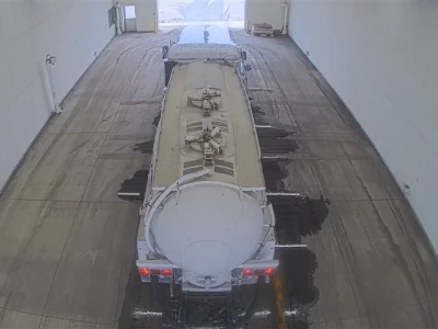 Nissan TRUCK