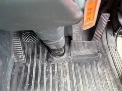 Nissan TRUCK
