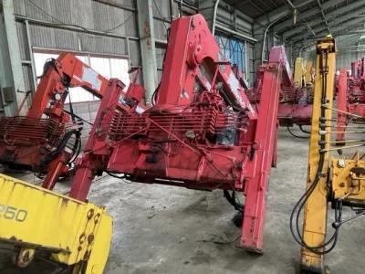 OTHERS UNIC CRANE