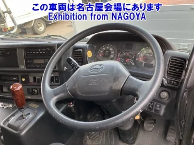 Hino TRUCK