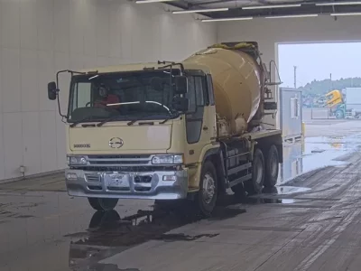 Hino TRUCK