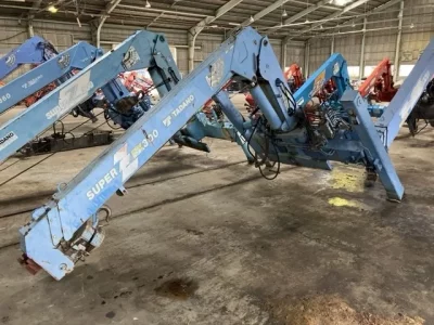 TADANO CRANE