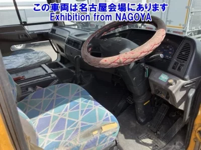 Hino TRUCK