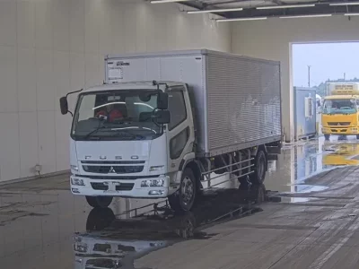 Mitsubishi FUSO FIGHTER