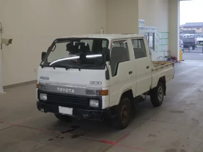 Toyota HIACE TRUCK