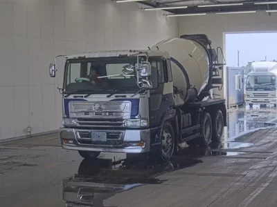 Hino TRUCK