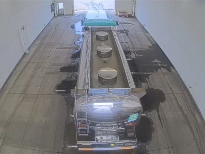 Nissan TRUCK