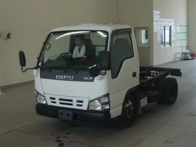 Isuzu ELF
