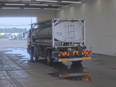 Hino TRUCK
