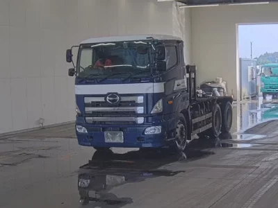 Hino PROFIA