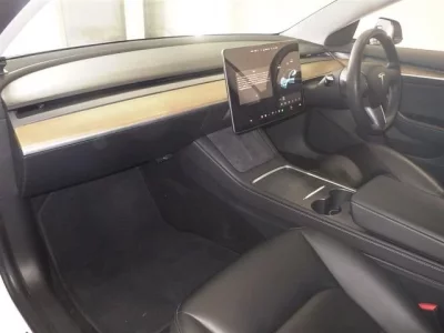 Tesla MODEL3