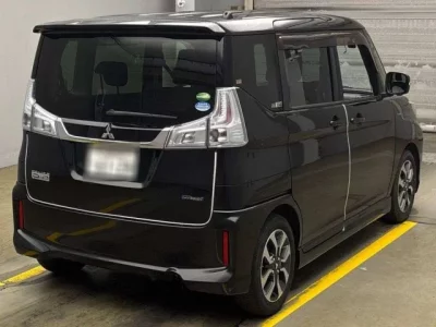 Mitsubishi DELICA D2