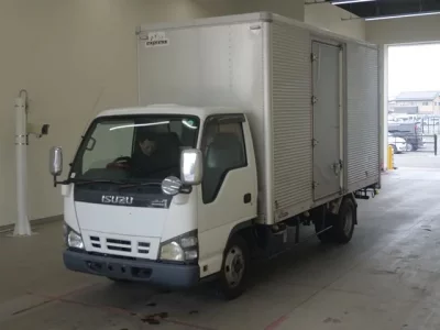 Isuzu ELF