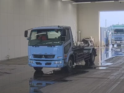 Mitsubishi FUSO FIGHTER