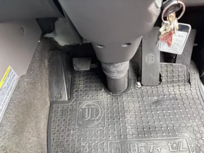 Nissan TRUCK