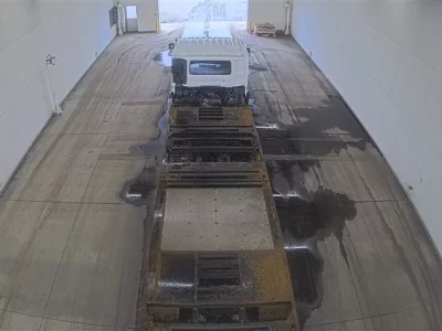 Nissan TRUCK