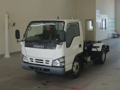 Isuzu ELF