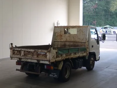 Isuzu ELF
